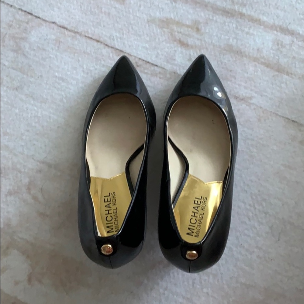 Michael Kors kitten heel black patent leather pump